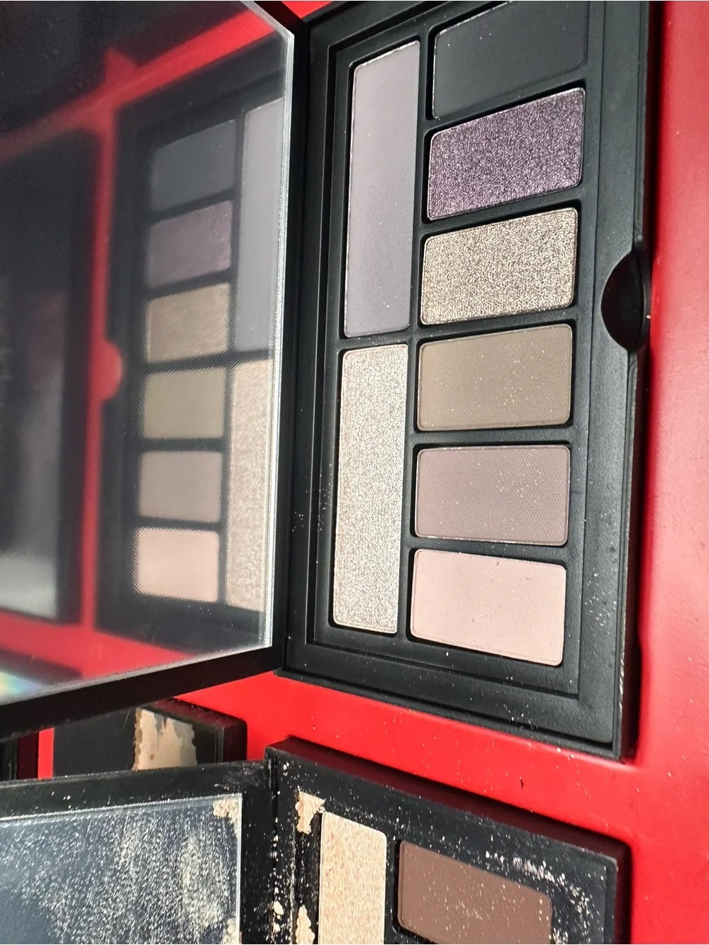 Multi-Shade Women’s Eyeshadow Palette Set - Assorted Color Smashbox Vaulted